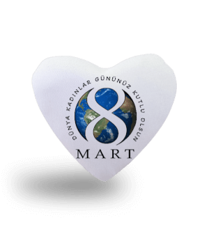 8 mart dünya kadınlar günü beyaz baskılı Kalp Yastık - Tisho