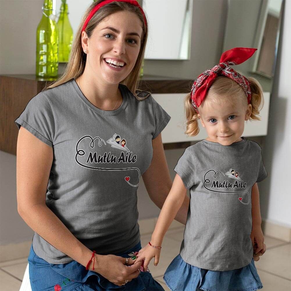Mutlu Aile Temalı Anne Kız Çocuk Tişört Kombini