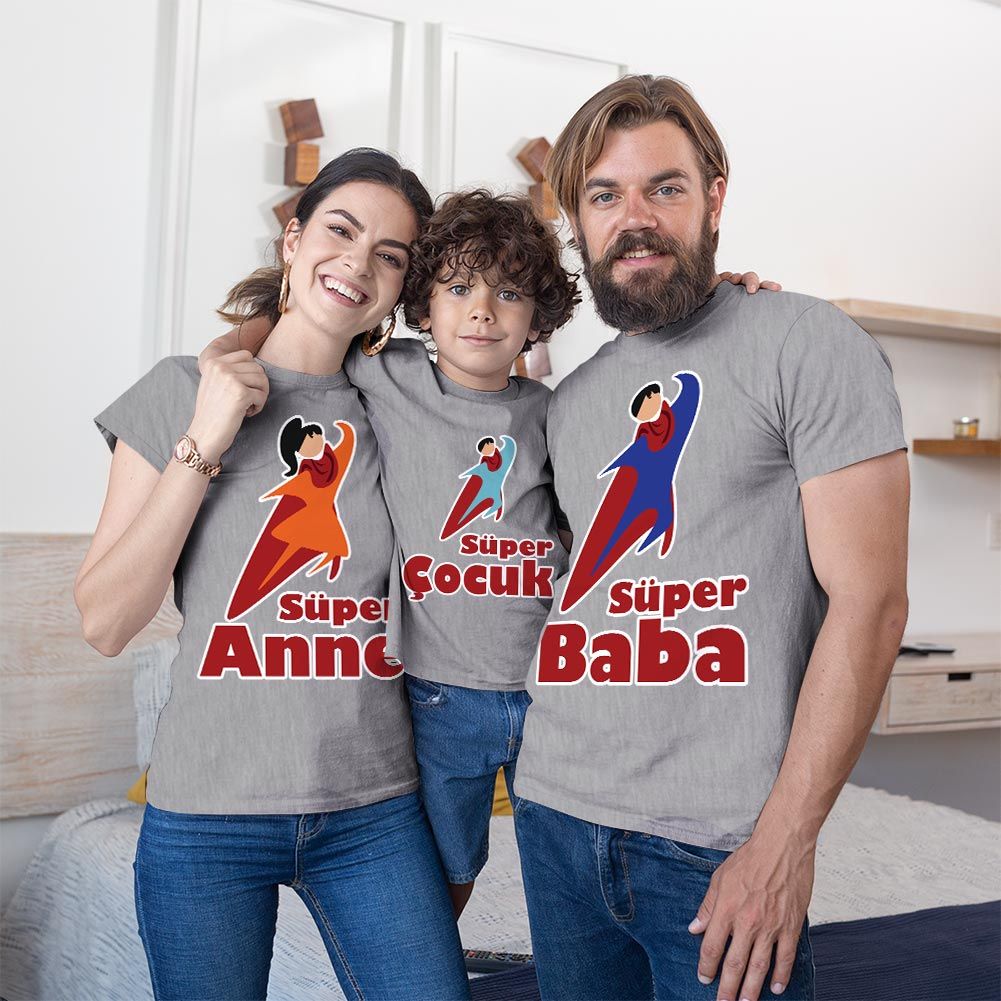 Süper Kahraman Anne Baba ve Erkek Çocuk Tişört Kombini