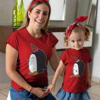 Penguen Baskılı Anne ve Kız Çocuk Tişört Kombini