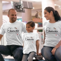 Mutlu Aile Temalı Anne Baba Kız Çocuk Tişört Kombini - 3