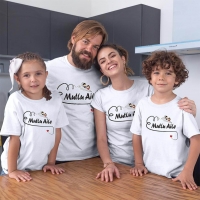 Mutlu Aile Temalı Tişört Kombini - 5