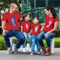Ayak Baskılı Aile Tişört Kombini - 4