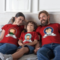 Anne Baba ve Erkek Çocuk Resimli Tişört Kombini - 4