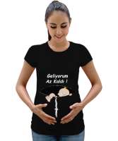 Geliyorum Az Kaldı Siyah Kadın Hamile Tişört - Tisho