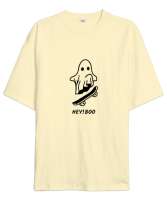 Komik Sevimli Hayalet Kaykayı ile Korkutmaya Çalışıyor Özel Tasarım Krem Oversize Unisex Tişört - Tisho