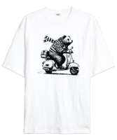 Motosiklet Kullanan Ayı - Bear Beyaz Oversize Unisex Tişört - Tisho