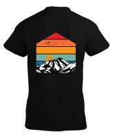 Renkli Gökyüzü Altında Karlı Dağ Manzarası Siyah Erkek Tişört - Thumbnail