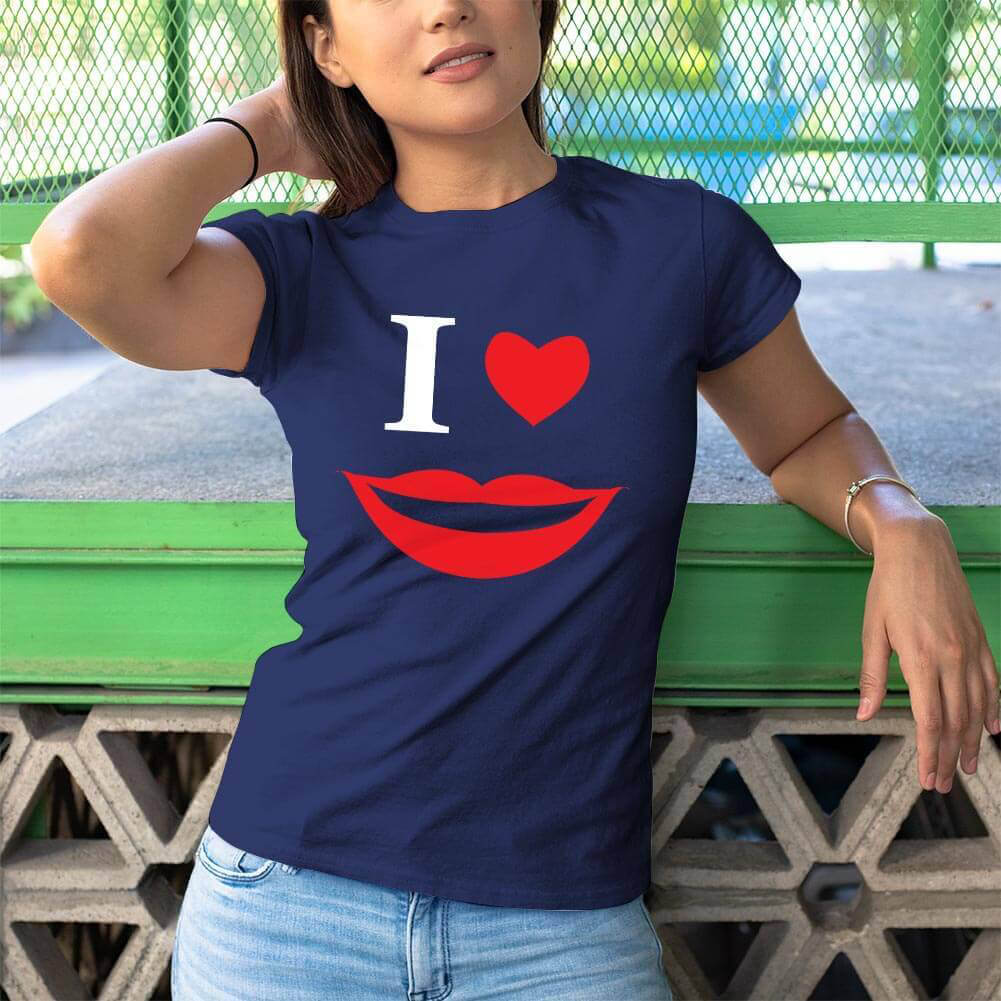 Smile Kadın Tişört - Tekli Kombin